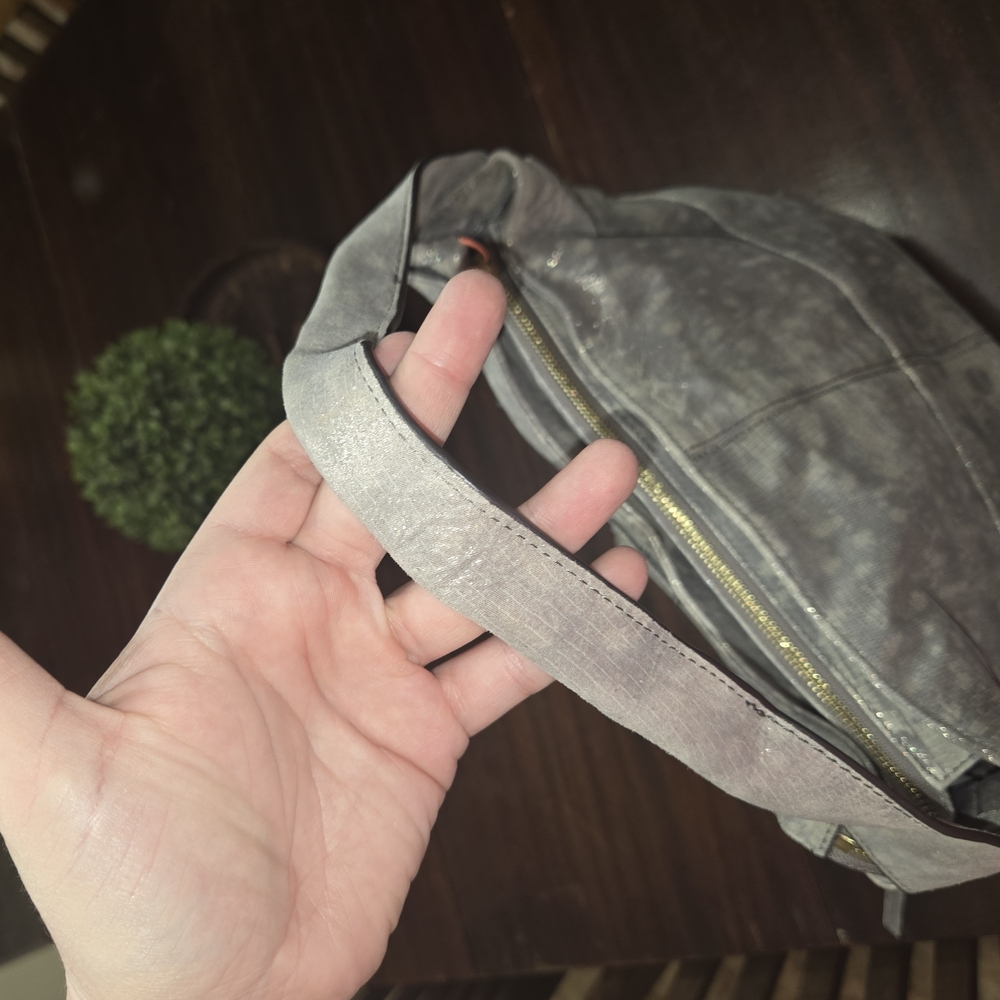 Aimee Kestenberg Silver Gray Shoulder Bag with Flexible Design - Picture 15 of 16